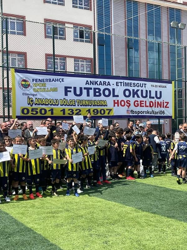 Fenerbahçe Futbol Okulu - Etimesgut - 9. Fotoğraf Fenerbahçe Futbol Okulu - Etimesgut - 9. Fotoğraf
