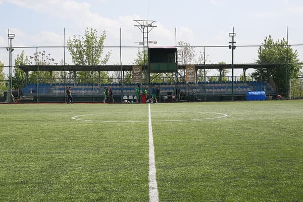 Aybesk Halı Saha - 8. Fotoğraf