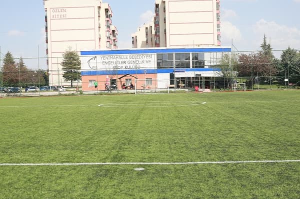 Aybesk Halı Saha - 4. Fotoğraf Aybesk Halı Saha - 4. Fotoğraf