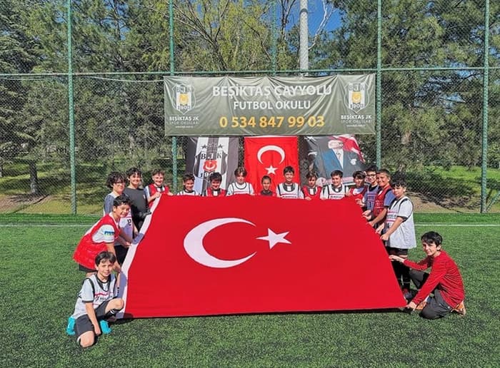 Beşiktaş Çayyolu Futbol Okulu - 4. Fotoğraf