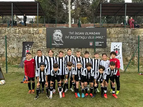 Beşiktaş Çukurambar Futbol Okulu - 1. Fotoğraf Beşiktaş Çukurambar Futbol Okulu - 1. Fotoğraf