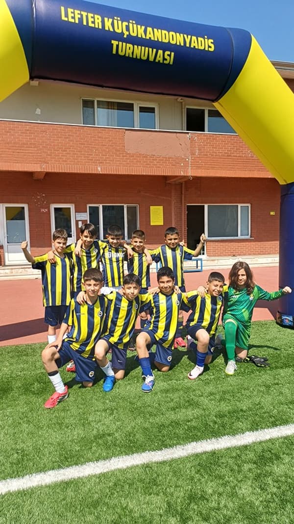 Fenerbahçe Spor Okulları - Batıkent - 8. Fotoğraf Fenerbahçe Spor Okulları - Batıkent - 8. Fotoğraf