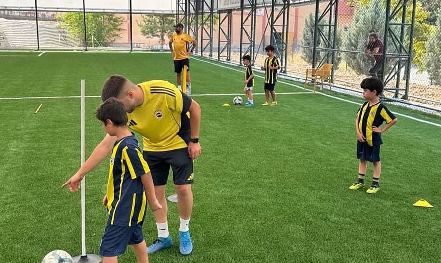 Fenerbahçe Spor Okulları - Batıkent - Eryaman Yüzme Kursu - 2. Fotoğraf