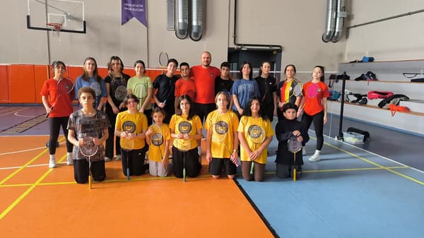 Başkent Badminton Akademi - 1. Fotoğraf Başkent Badminton Akademi - 1. Fotoğraf