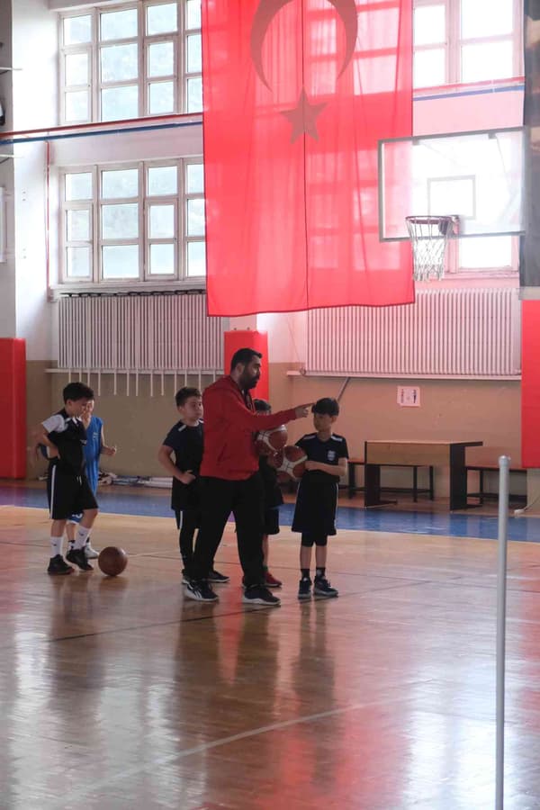 Anadolubeyi Spor Kulübü - 13. Fotoğraf