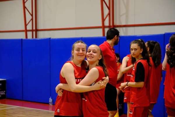 Başkent İz Spor Kulubü - 6. Fotoğraf Başkent İz Spor Kulubü - 6. Fotoğraf